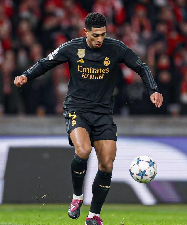 关于不莱梅将在周日对阵美因茨进行激烈争夺的信息 关于不莱梅将在周日对阵美因茨进行激烈争夺的信息