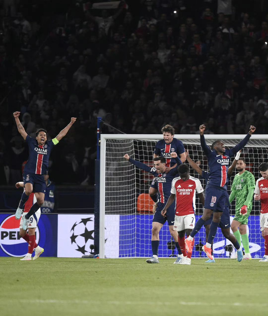 阿森纳客场失利，赛季前景黯淡